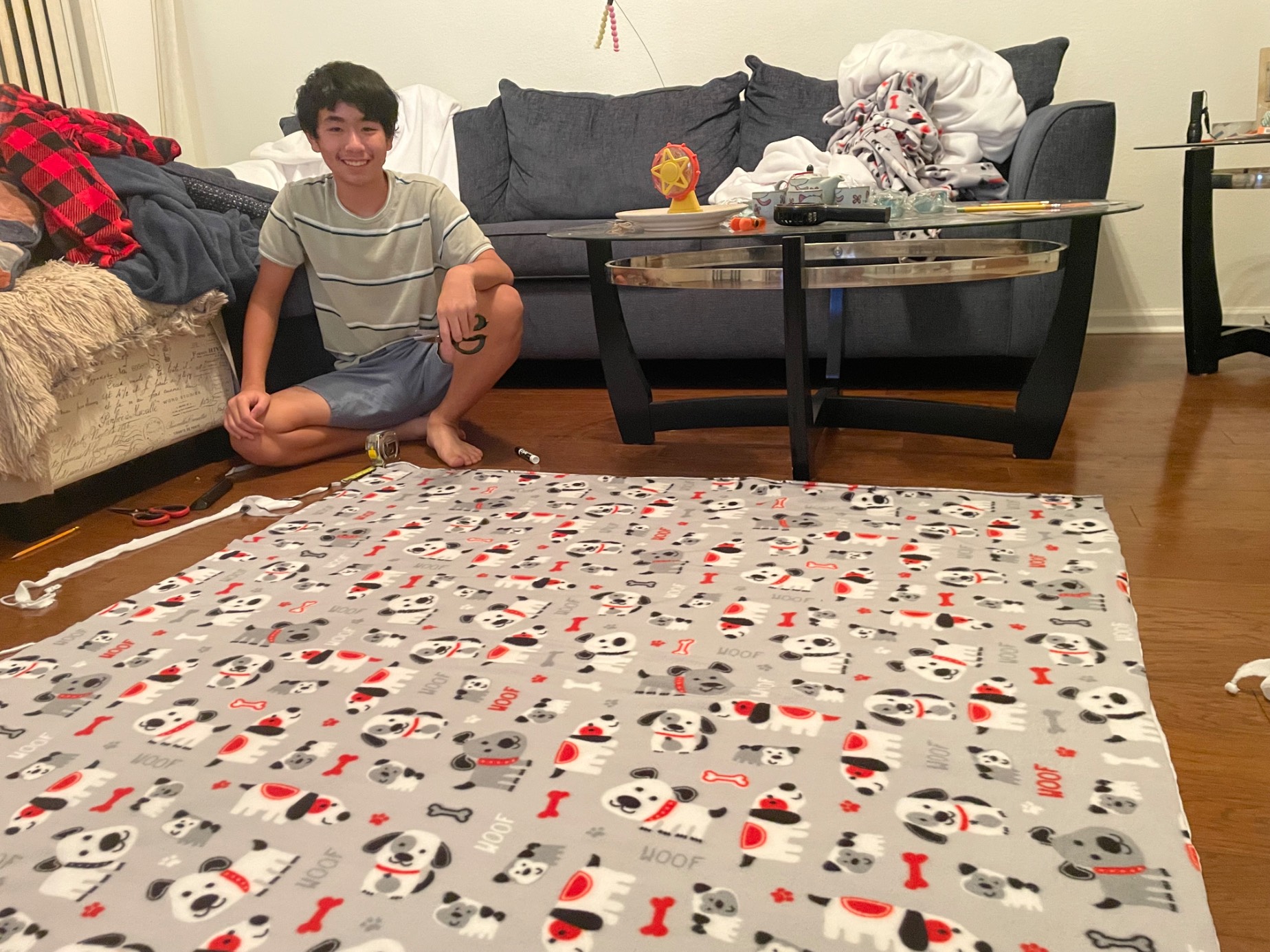 AYLUS Scottsdale Branch Volunteer Completes Three No-Sew Blankets for Phoenix Children’s Hospital
