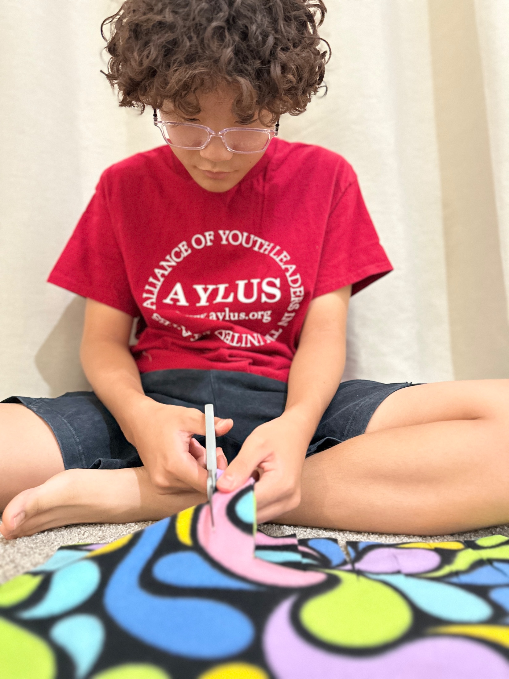 AYLUS Scottsdale Branch Volunteer Completes Three No-Sew Blankets for Phoenix Children’s Hospital